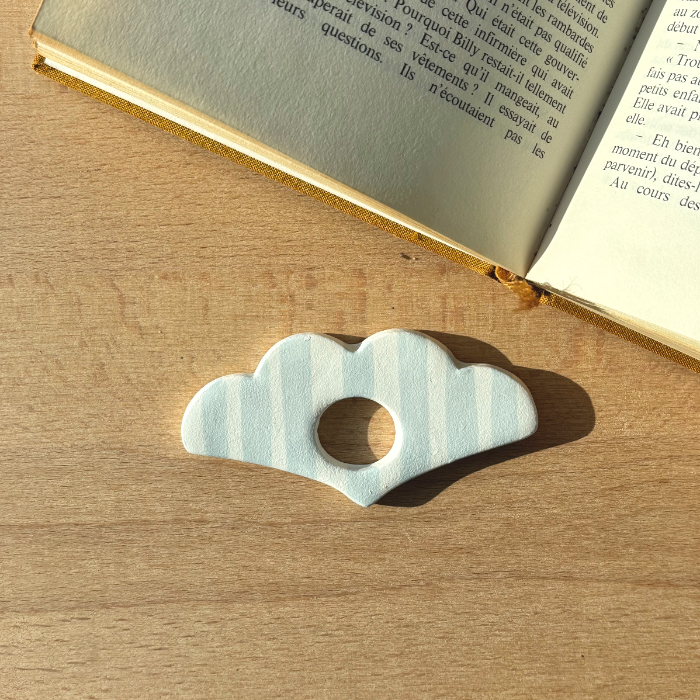 Bague de lecture bleu pale festons