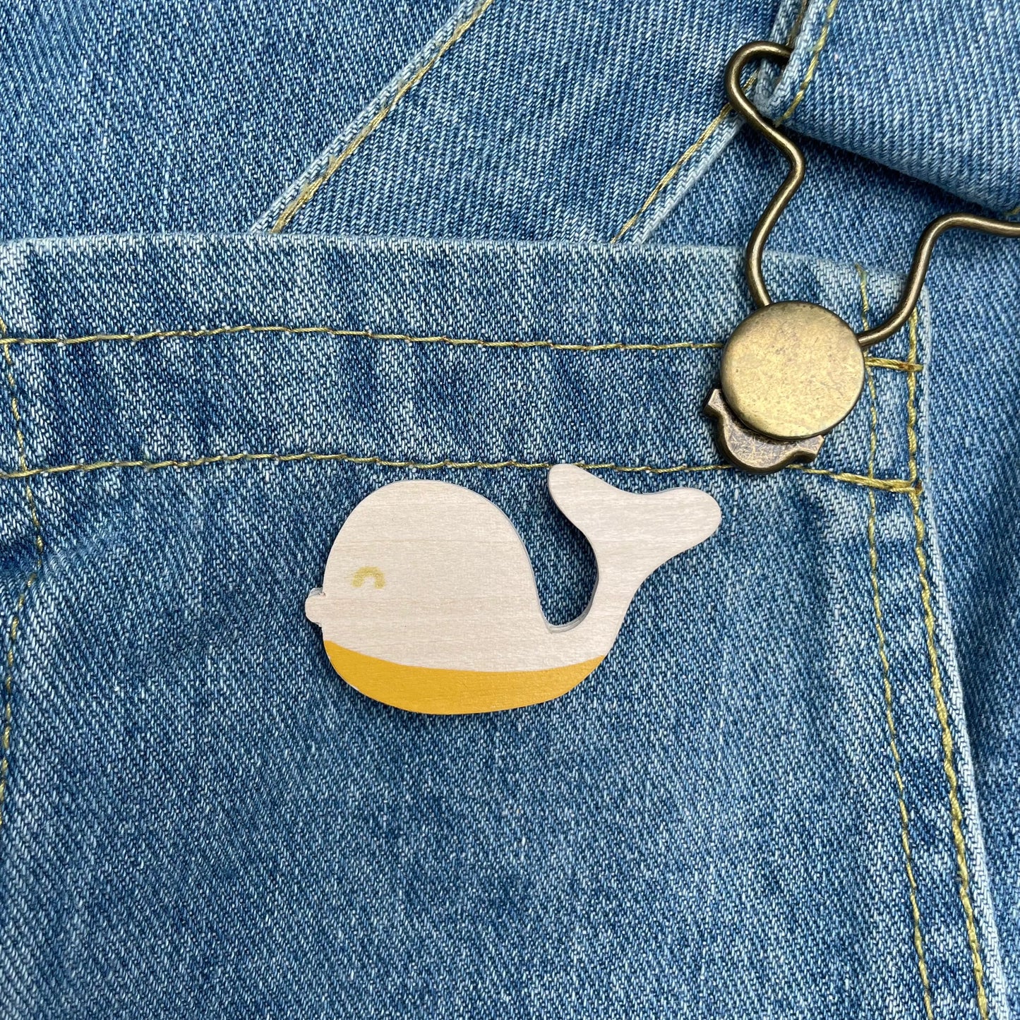 Broche baleine bois jaune