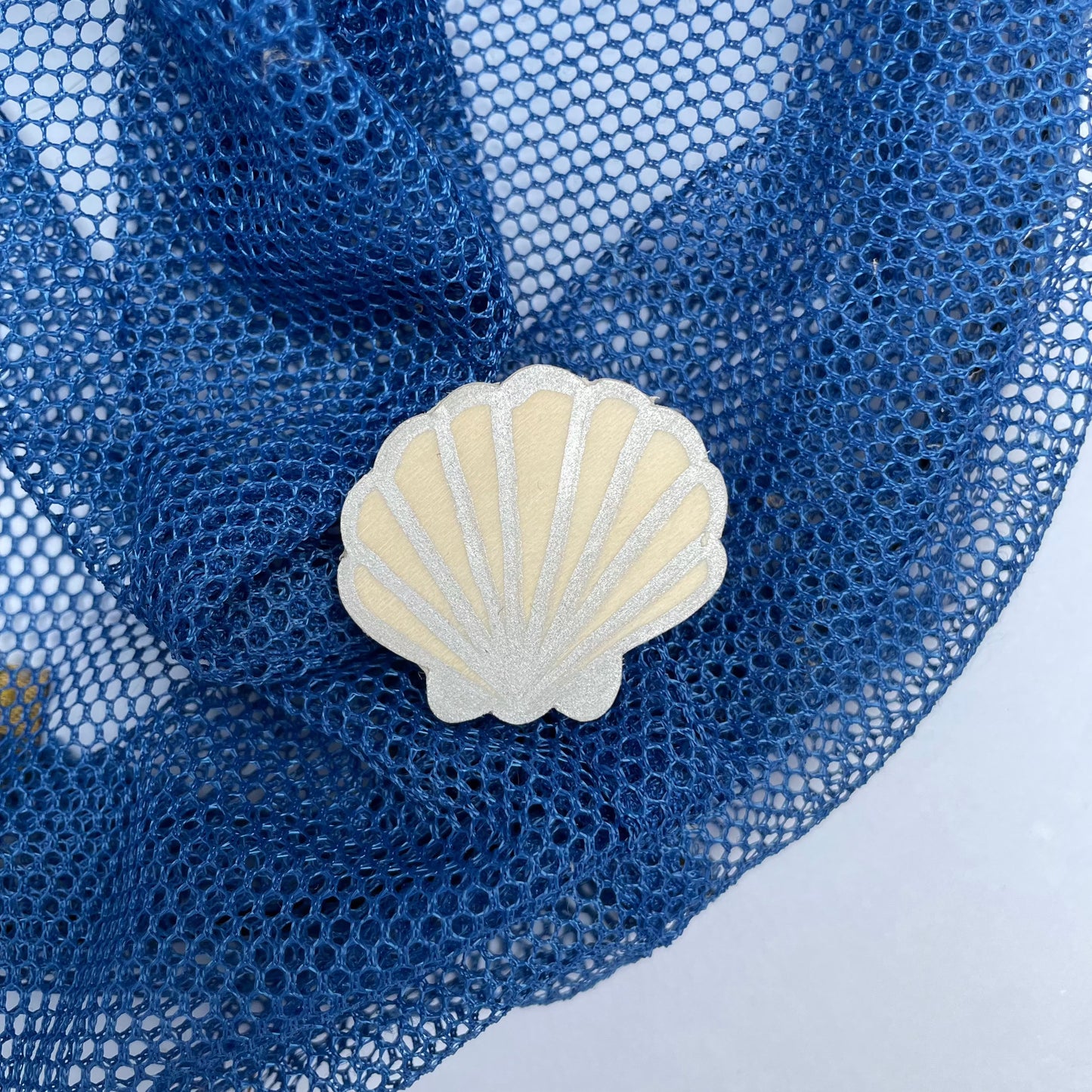Broche coquille bois argent