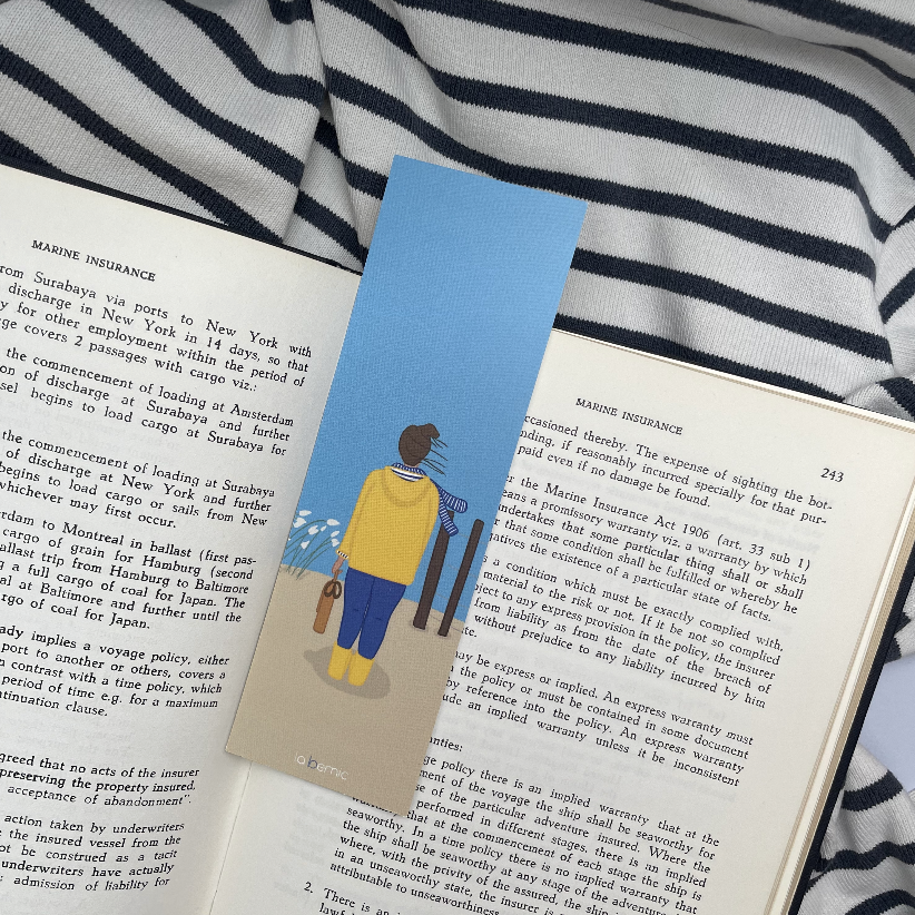 Marque Page Face à la mer dans le livre