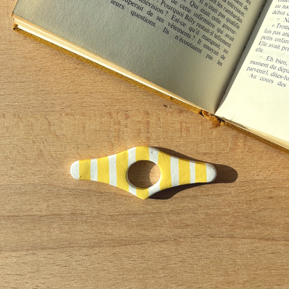 Bague de lecture jaune bombee